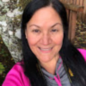 Meet your Posher, Ione